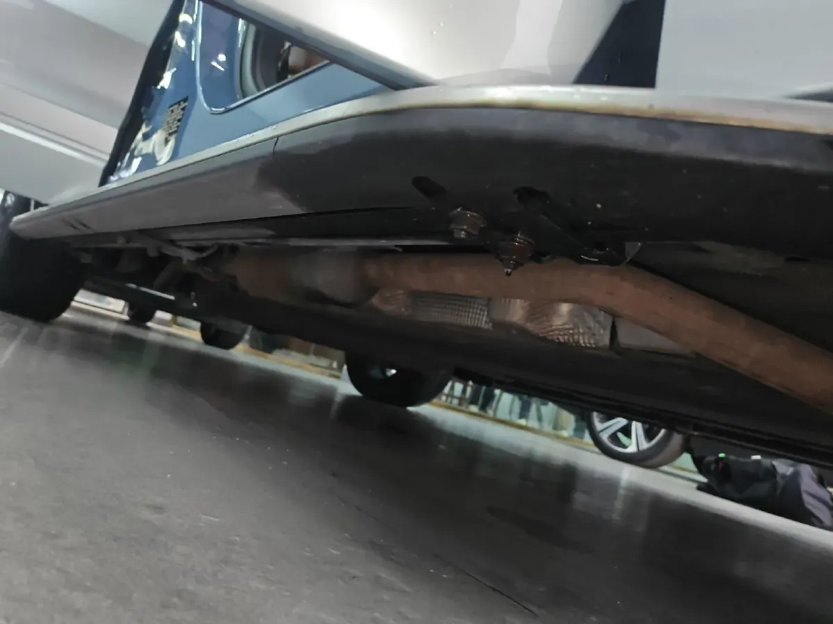 2021 Li ONE Range Extended 131HP REEV 40.5KWH,autocango,china used car exporter,china ev exporter,chinese used car exporter,chinese used ev exporter