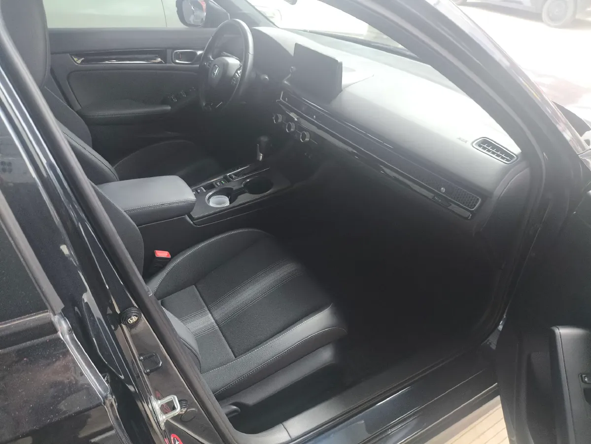 2023 Honda Civic 1.5T 182HP L4 CVT,autocango,china used car exporter,china ev exporter,chinese used car exporter,chinese used ev exporter