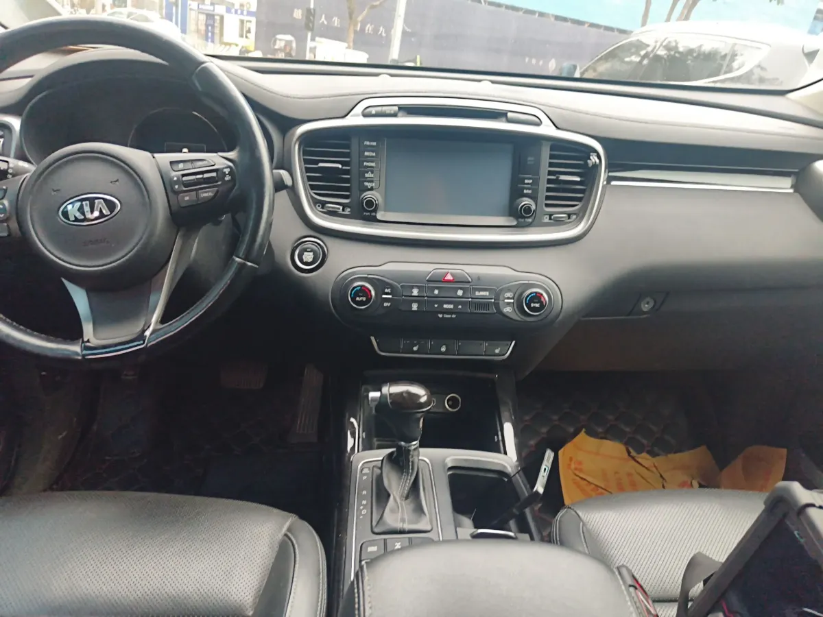 2015 Kia Sorento 2.0T 241HP L4 6AT,autocango,china used car exporter,china ev exporter,chinese used car exporter,chinese used ev exporter