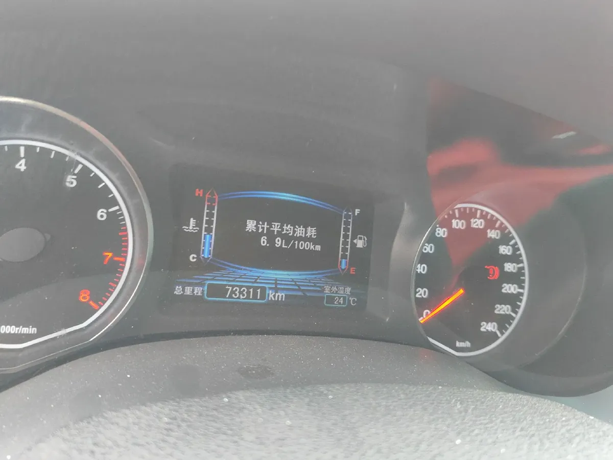 2015 BYD SuRui 1.5L 109HP L4 5MT,autocango,china used car exporter,china ev exporter,chinese used car exporter,chinese used ev exporter