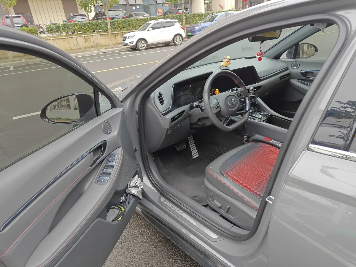 2020 Hyundai Sonata 2.0T 240HP L4 8AT,autocango,china used car exporter,china ev exporter,chinese used car exporter,chinese used ev exporter