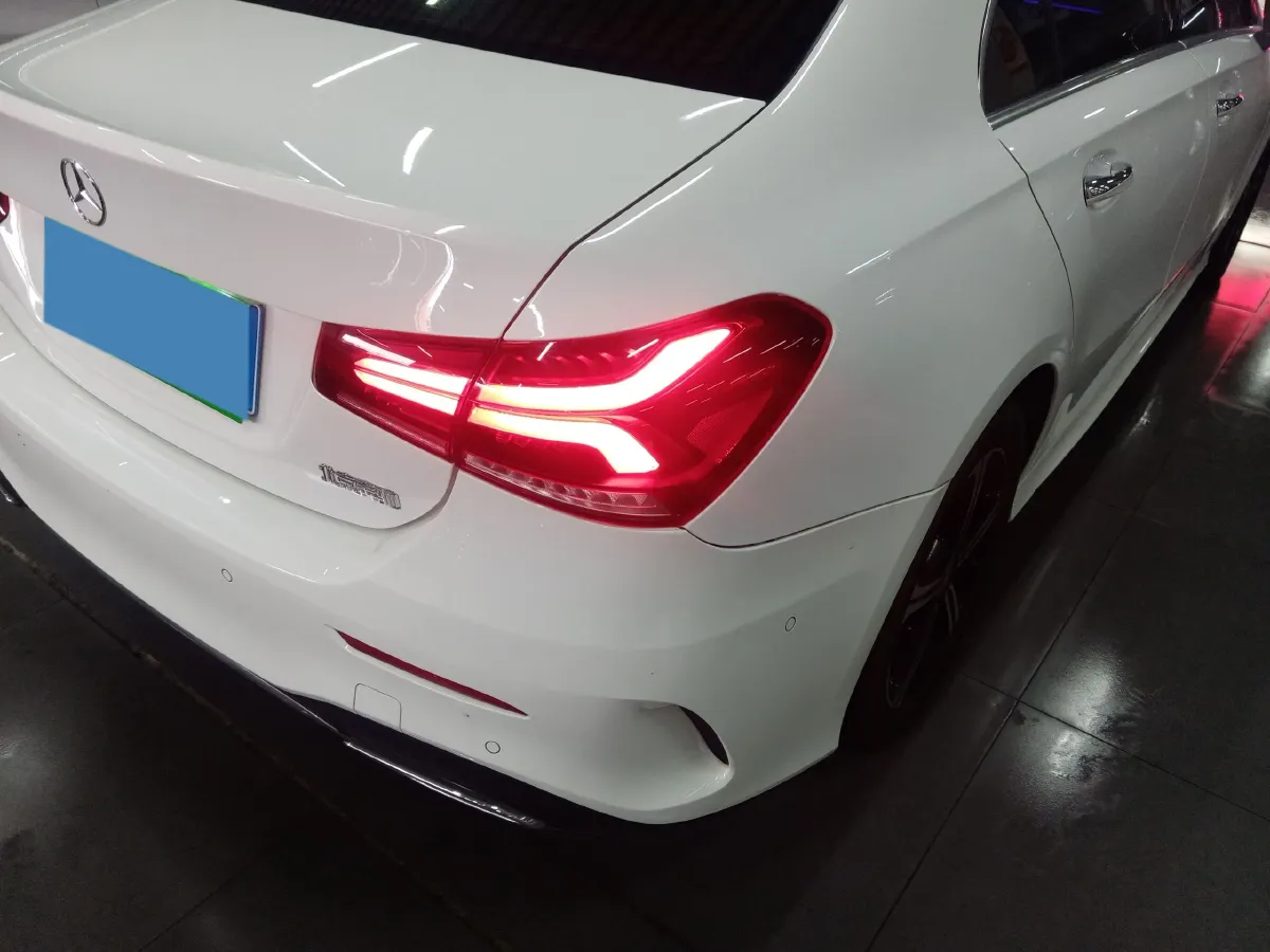 2022 Mercedes-Benz A Class 1.3T 163HP L4 7DCT,autocango,china used car exporter,china ev exporter,chinese used car exporter,chinese used ev exporter