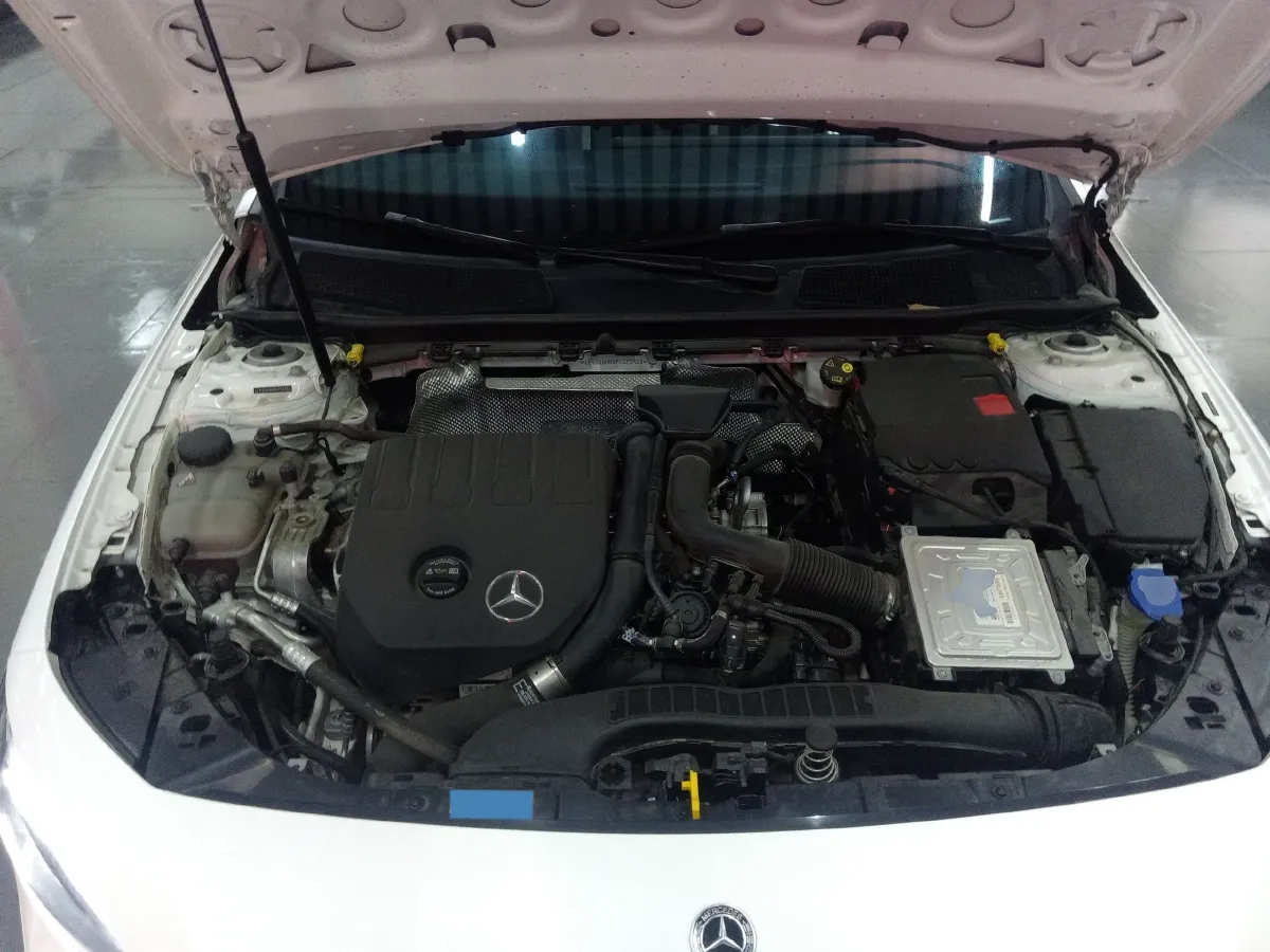 2022 Mercedes-Benz A Class 1.3T 163HP L4 7DCT,autocango,china used car exporter,china ev exporter,chinese used car exporter,chinese used ev exporter