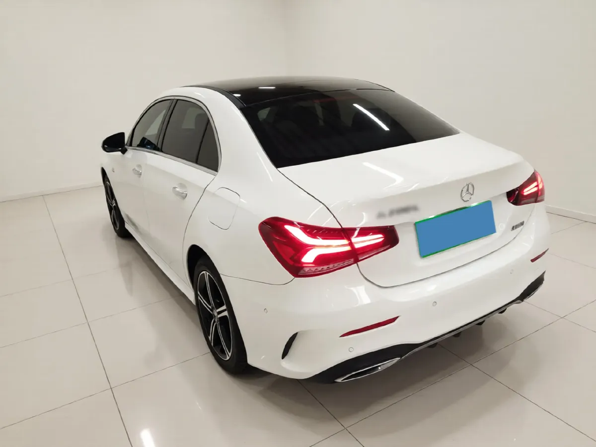 2022 Mercedes-Benz A Class 1.3T 163HP L4 7DCT,autocango,china used car exporter,china ev exporter,chinese used car exporter,chinese used ev exporter