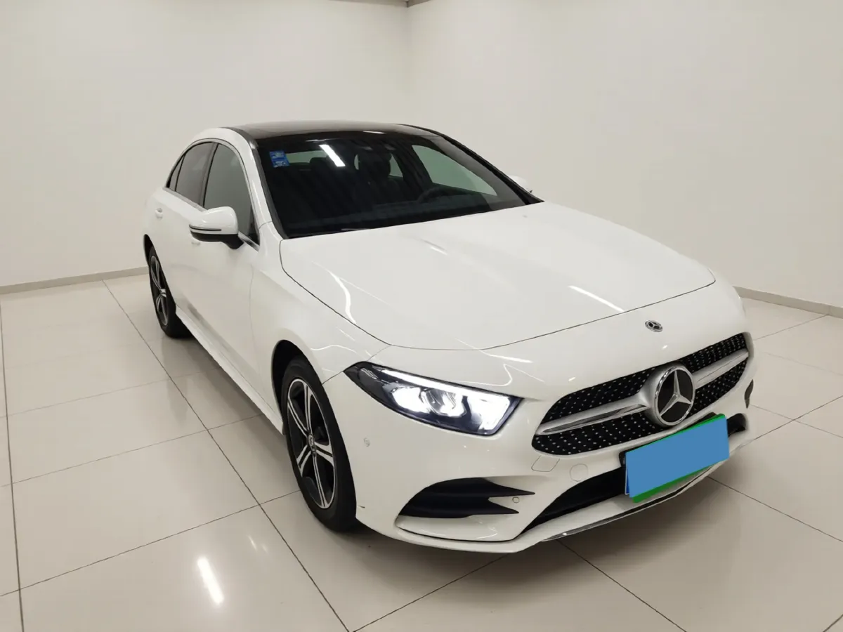 2022 Mercedes-Benz A Class 1.3T 163HP L4 7DCT,autocango,china used car exporter,china ev exporter,chinese used car exporter,chinese used ev exporter