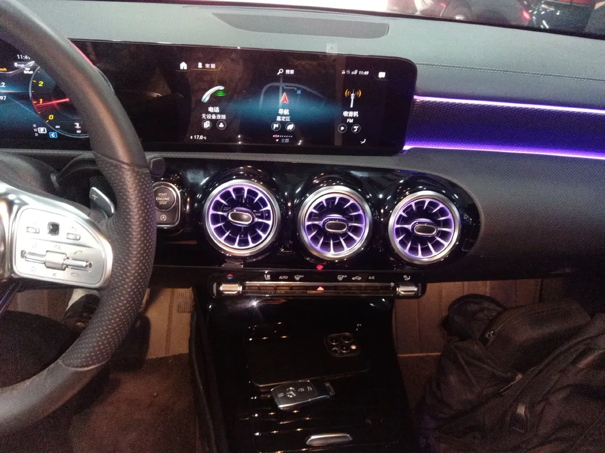 2022 Mercedes-Benz A Class 1.3T 163HP L4 7DCT,autocango,china used car exporter,china ev exporter,chinese used car exporter,chinese used ev exporter