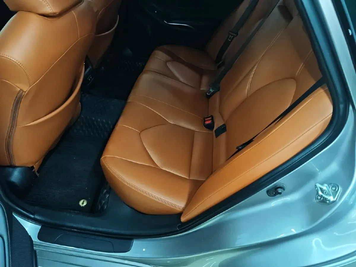 2019 Toyota Avalon 2.0L 178HP L4 CVT,autocango,china used car exporter,china ev exporter,chinese used car exporter,chinese used ev exporter