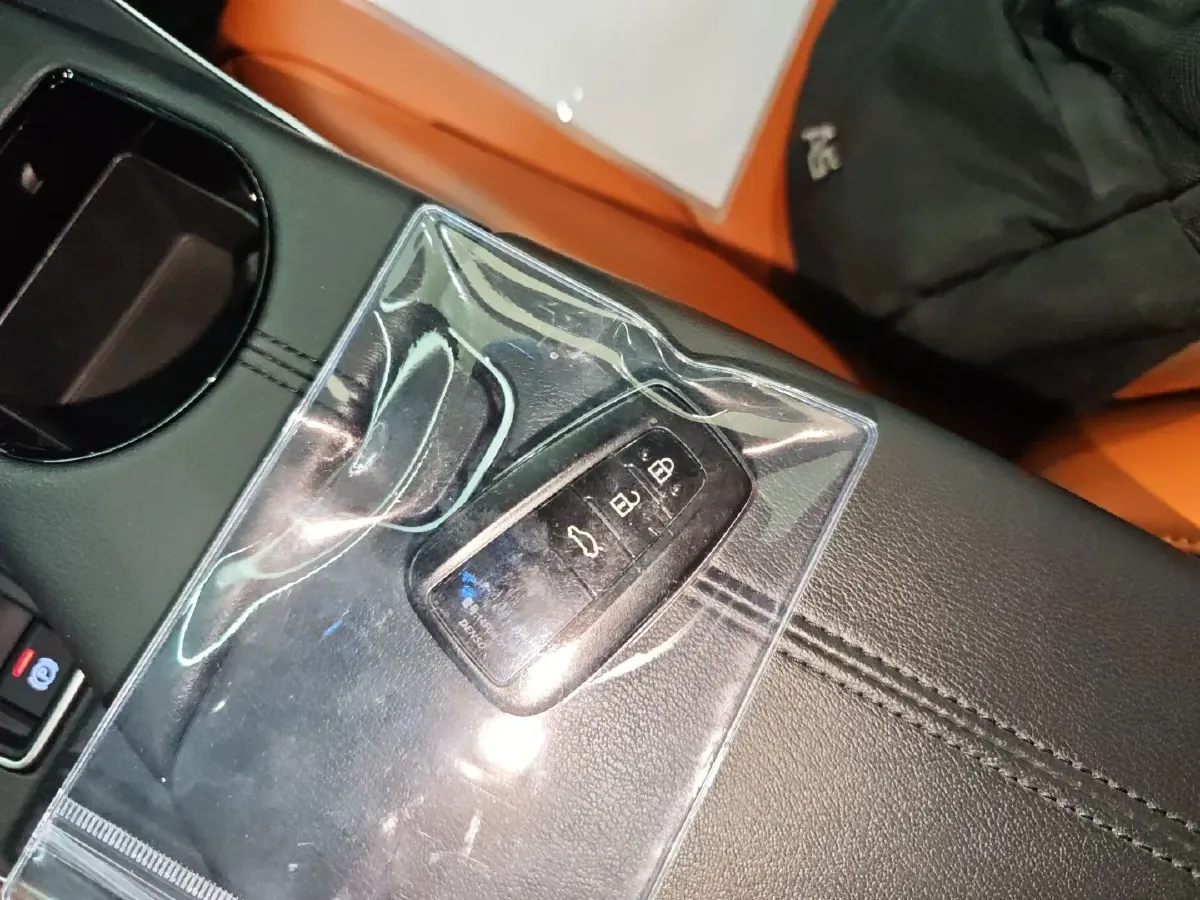 2019 Toyota Avalon 2.0L 178HP L4 CVT,autocango,china used car exporter,china ev exporter,chinese used car exporter,chinese used ev exporter