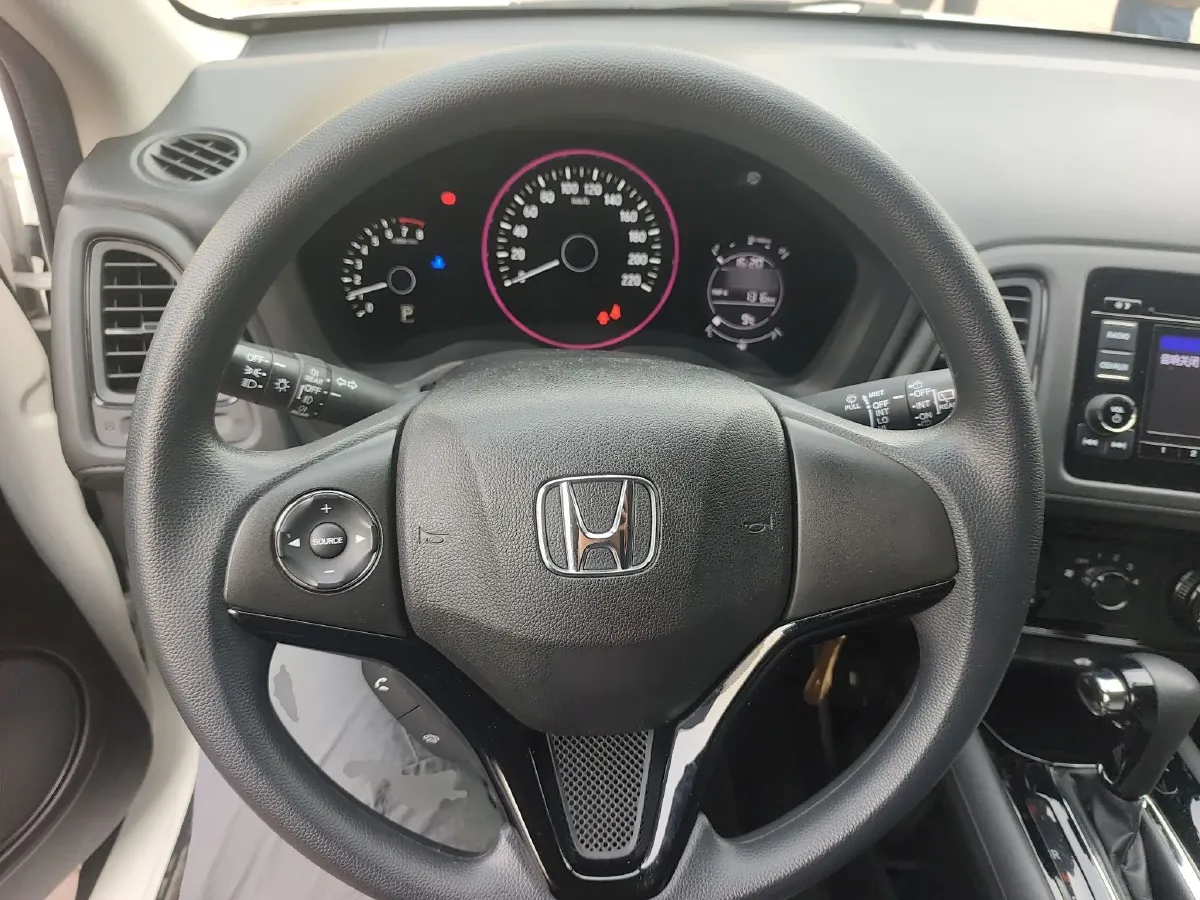 2015 Honda Vezel 1.5L 131HP L4 CVT,autocango,china used car exporter,china ev exporter,chinese used car exporter,chinese used ev exporter