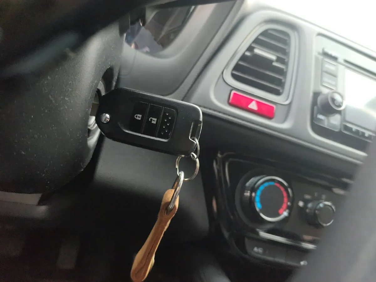 2015 Honda Vezel 1.5L 131HP L4 CVT,autocango,china used car exporter,china ev exporter,chinese used car exporter,chinese used ev exporter