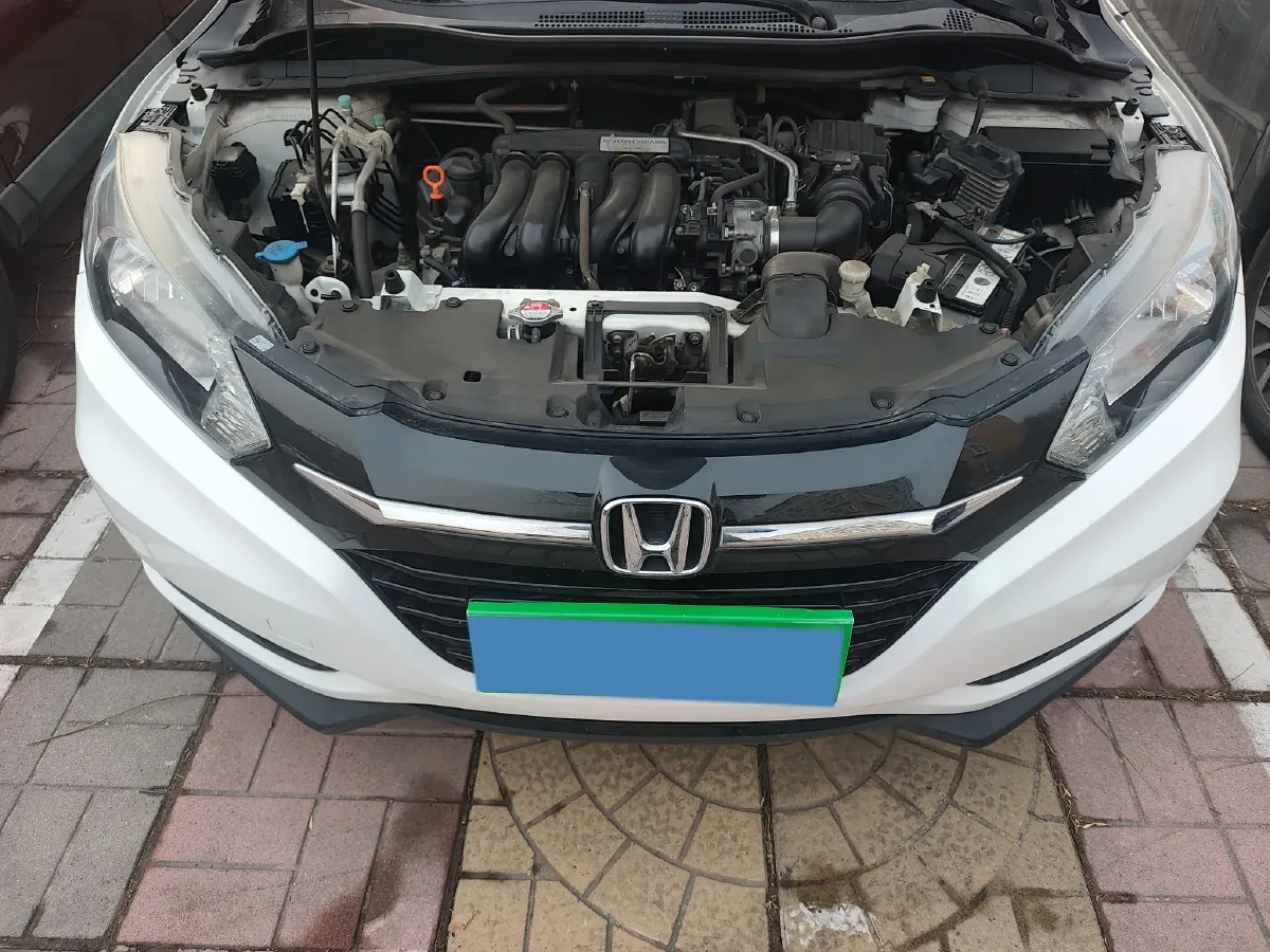 2015 Honda Vezel 1.5L 131HP L4 CVT,autocango,china used car exporter,china ev exporter,chinese used car exporter,chinese used ev exporter