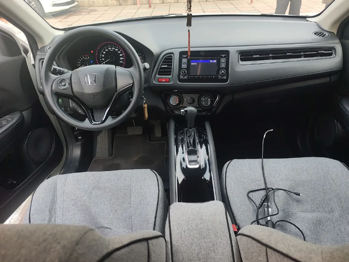 2015 Honda Vezel 1.5L 131HP L4 CVT,autocango,china used car exporter,china ev exporter,chinese used car exporter,chinese used ev exporter