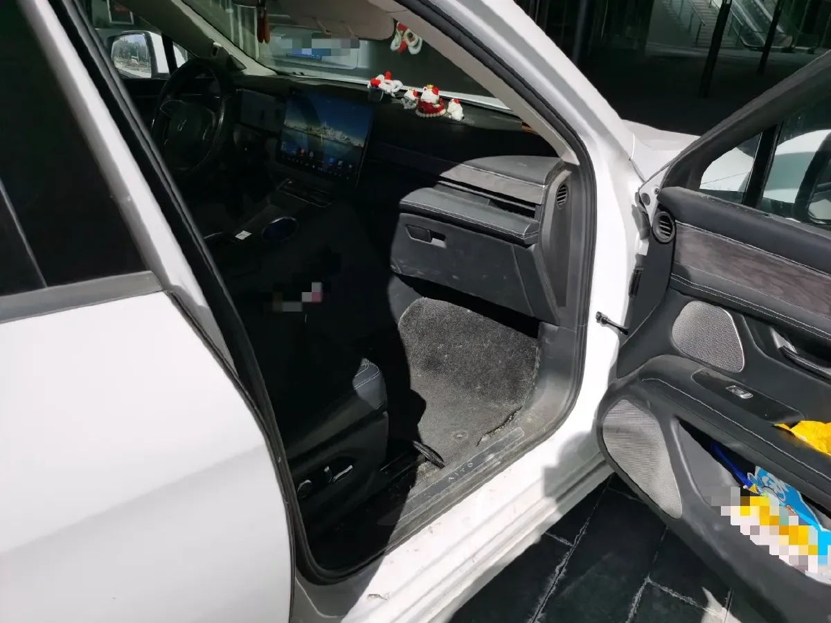 2022 AITO AITO M5 Range Extended 125HP REEV 40KWH,autocango,china used car exporter,china ev exporter,chinese used car exporter,chinese used ev exporter