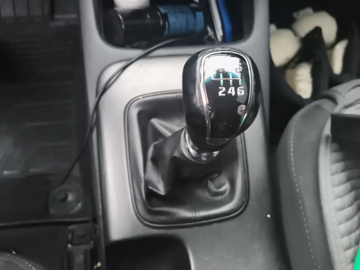 2013 Kia K3 1.6L 128HP L4 6MT,autocango,china used car exporter,china ev exporter,chinese used car exporter,chinese used ev exporter