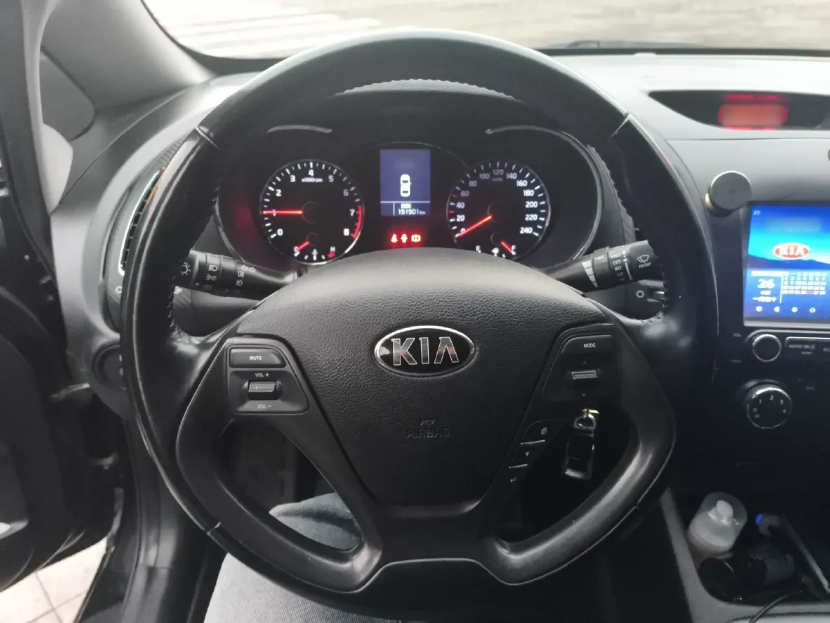 2013 Kia K3 1.6L 128HP L4 6MT,autocango,china used car exporter,china ev exporter,chinese used car exporter,chinese used ev exporter