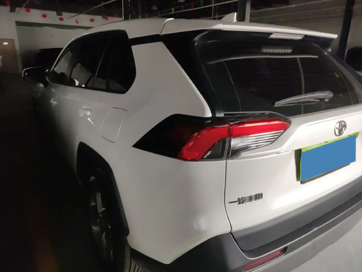 2022 Toyota RAV4 2.0L 171HP L4 CVT,autocango,china used car exporter,china ev exporter,chinese used car exporter,chinese used ev exporter