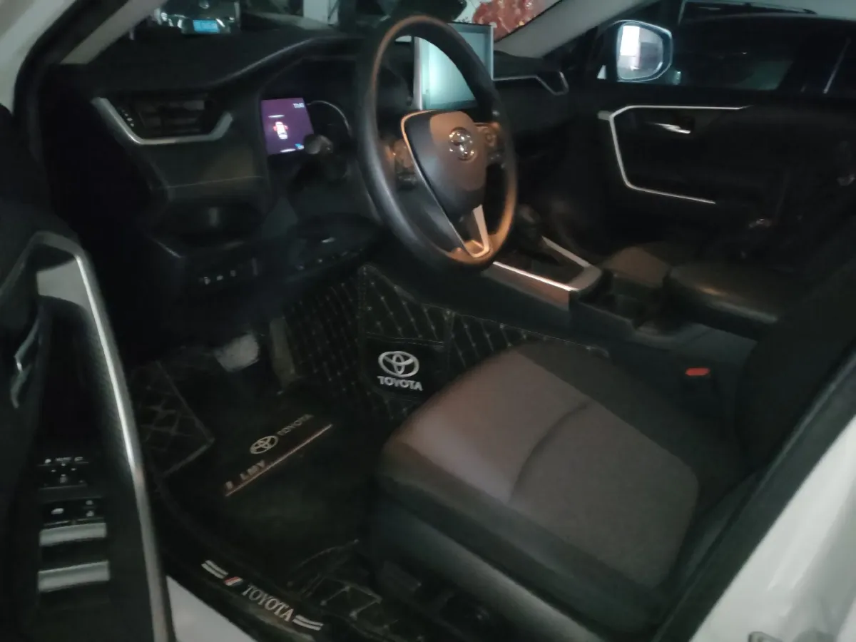 2022 Toyota RAV4 2.0L 171HP L4 CVT,autocango,china used car exporter,china ev exporter,chinese used car exporter,chinese used ev exporter