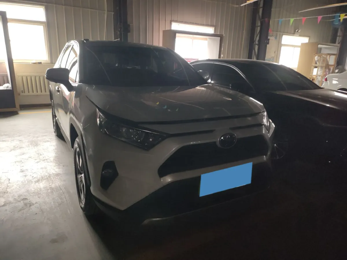 2022 Toyota RAV4 2.0L 171HP L4 CVT,autocango,china used car exporter,china ev exporter,chinese used car exporter,chinese used ev exporter