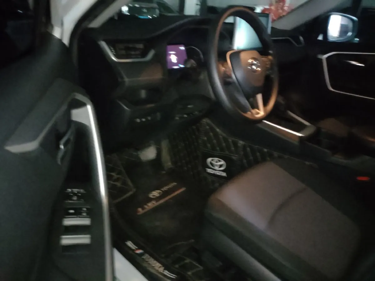 2022 Toyota RAV4 2.0L 171HP L4 CVT,autocango,china used car exporter,china ev exporter,chinese used car exporter,chinese used ev exporter