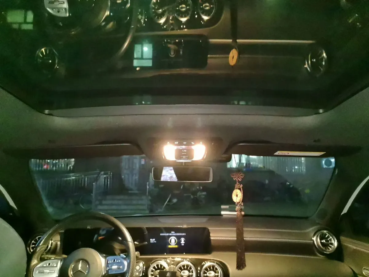 2020 Mercedes-Benz A Class 1.3T 163HP L4 7DCT,autocango,china used car exporter,china ev exporter,chinese used car exporter,chinese used ev exporter