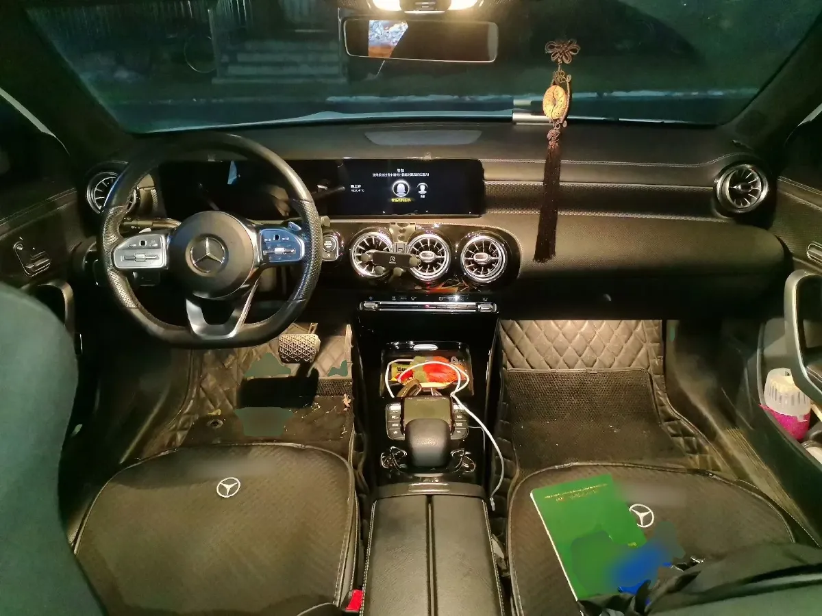 2020 Mercedes-Benz A Class 1.3T 163HP L4 7DCT,autocango,china used car exporter,china ev exporter,chinese used car exporter,chinese used ev exporter