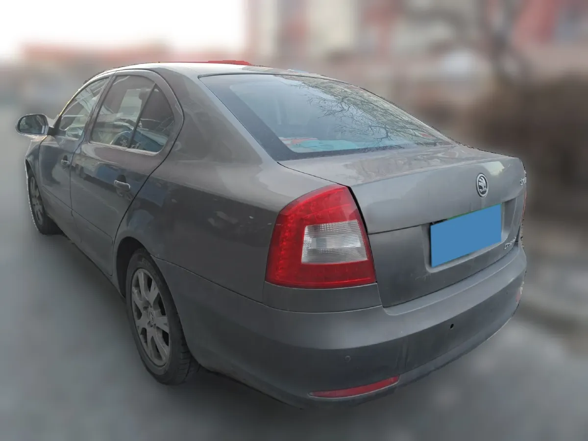 2014 Skoda Octavia 1.6L 105HP L4 5MT,autocango,china used car exporter,china ev exporter,chinese used car exporter,chinese used ev exporter