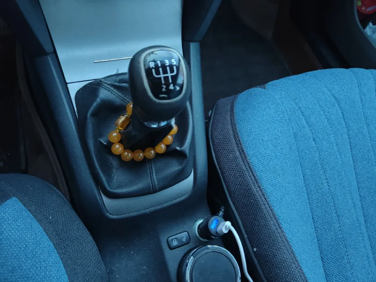 2014 Skoda Octavia 1.6L 105HP L4 5MT,autocango,china used car exporter,china ev exporter,chinese used car exporter,chinese used ev exporter