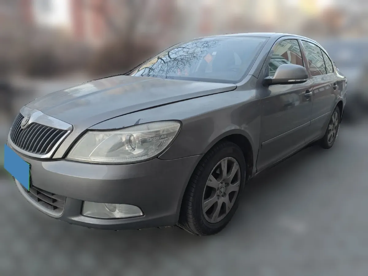 2014 Skoda Octavia 1.6L 105HP L4 5MT,autocango,china used car exporter,china ev exporter,chinese used car exporter,chinese used ev exporter