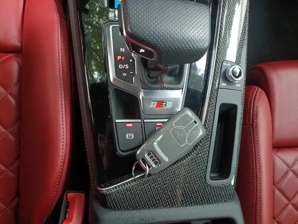 2022 Audi S5 3.0T 354HP V6 8AT,autocango,china used car exporter,china ev exporter,chinese used car exporter,chinese used ev exporter