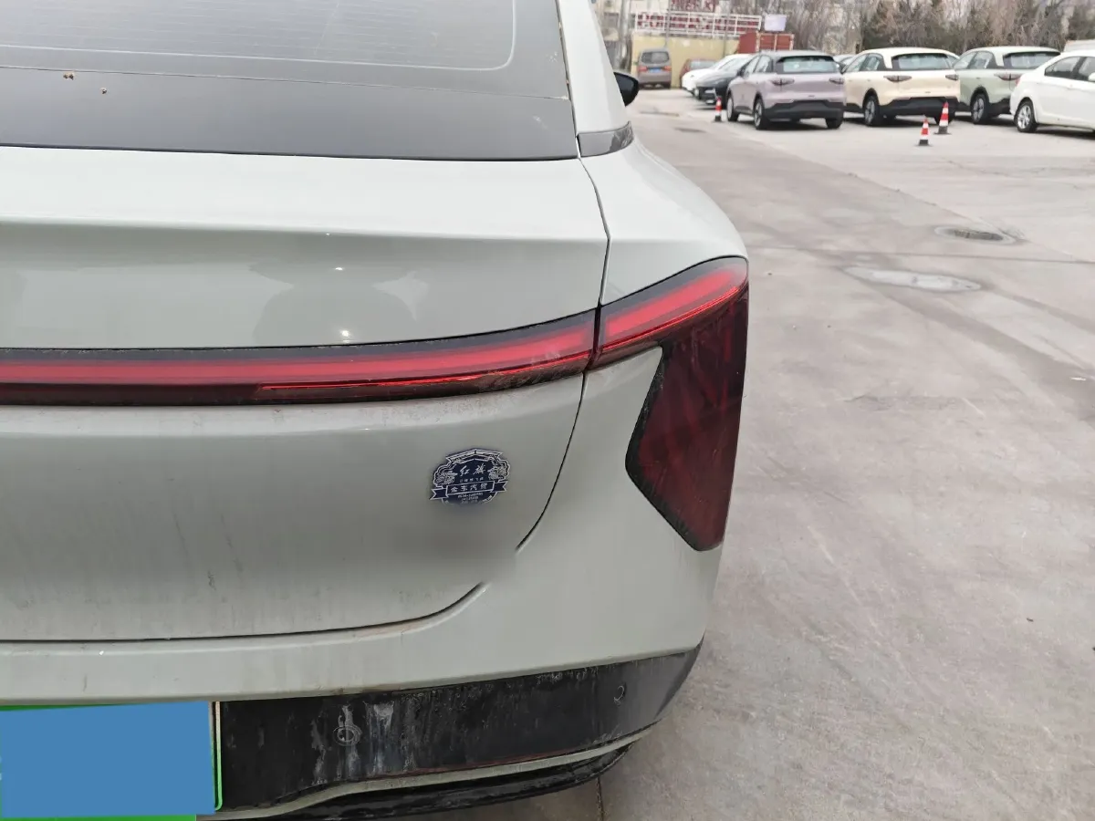 2024 HongQi EH7 BEV 75KWH,autocango,china used car exporter,china ev exporter,chinese used car exporter,chinese used ev exporter