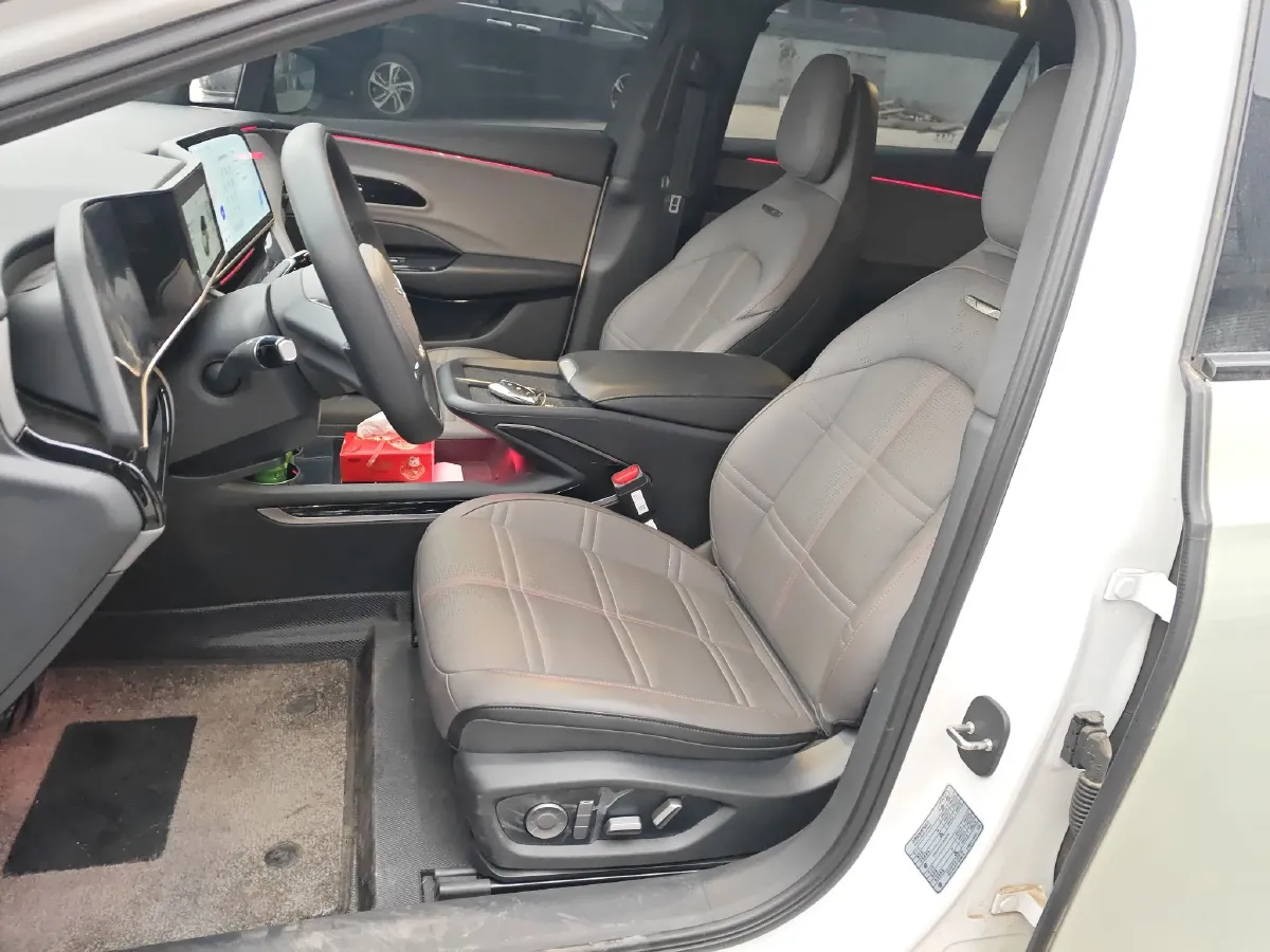 2024 HongQi EH7 BEV 75KWH,autocango,china used car exporter,china ev exporter,chinese used car exporter,chinese used ev exporter