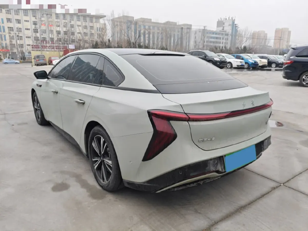 2024 HongQi EH7 BEV 75KWH,autocango,china used car exporter,china ev exporter,chinese used car exporter,chinese used ev exporter