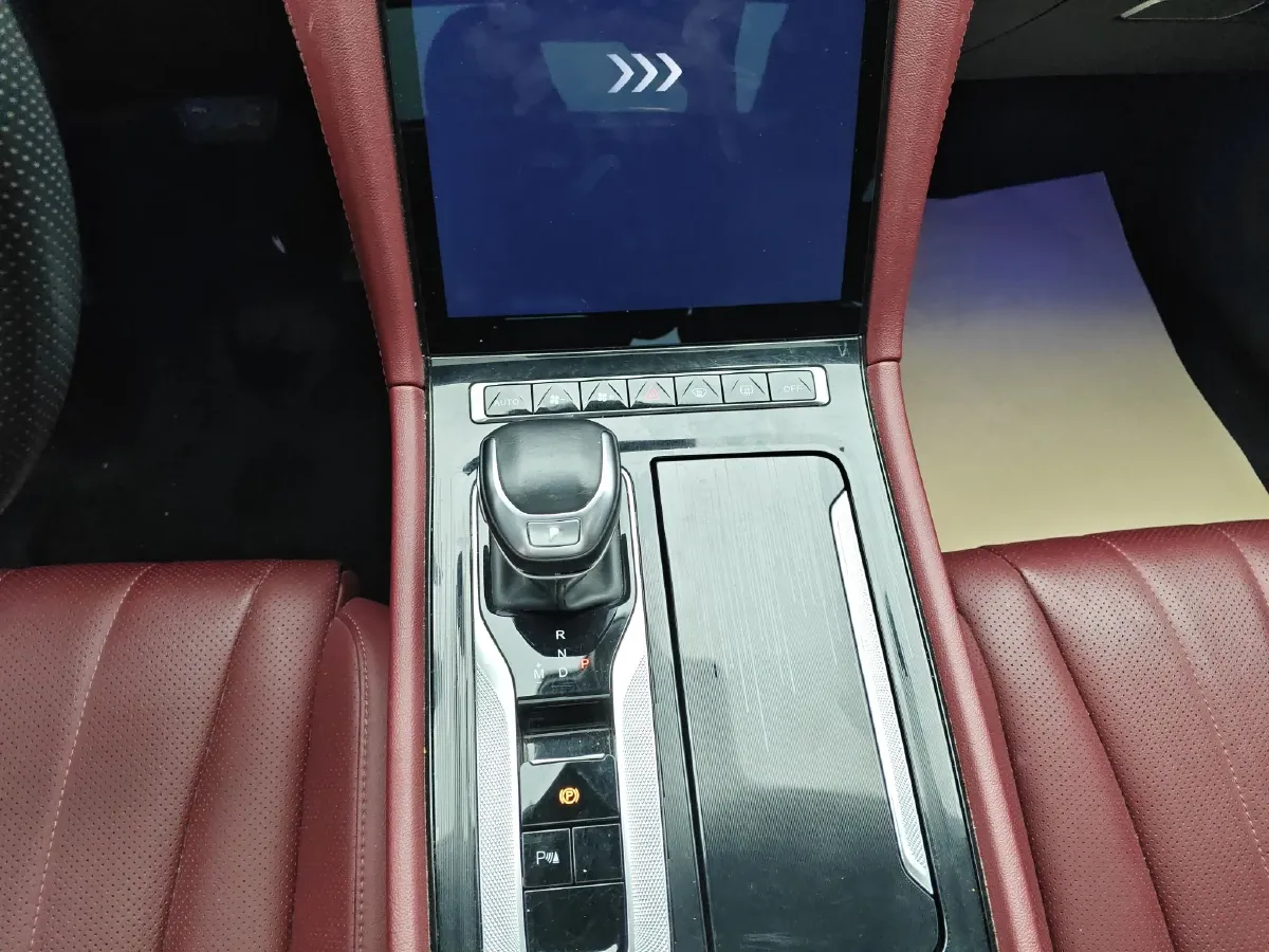 2024 Toyota Corolla Cross 2.0L 152HP L4 E-CVT Hybrid,autocango,china used car exporter,china ev exporter,chinese used car exporter,chinese used ev exporter