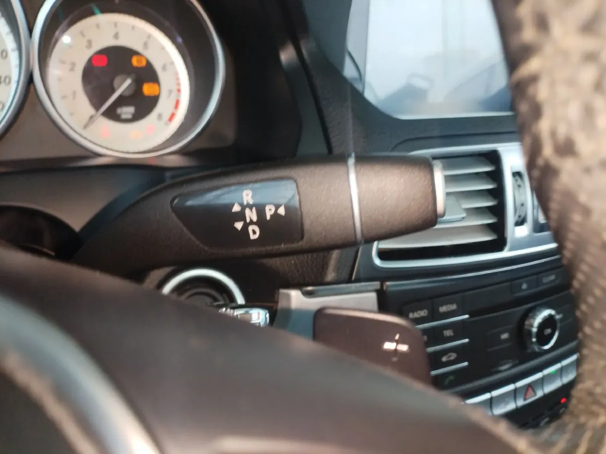 2014 Mercedes-Benz E Class 2.0T 184HP L4 7AT,autocango,china used car exporter,china ev exporter,chinese used car exporter,chinese used ev exporter