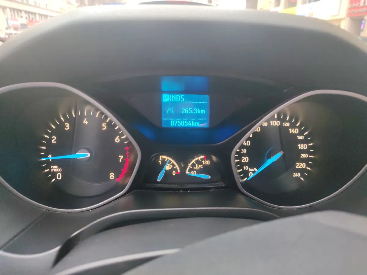 2017 Ford Focus 1.6L 125HP L4 6DCT,autocango,china used car exporter,china ev exporter,chinese used car exporter,chinese used ev exporter