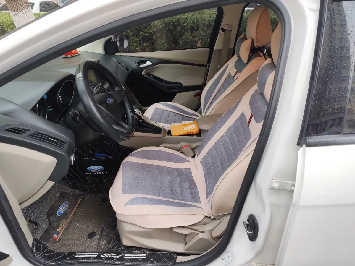 2017 Ford Focus 1.6L 125HP L4 6DCT,autocango,china used car exporter,china ev exporter,chinese used car exporter,chinese used ev exporter