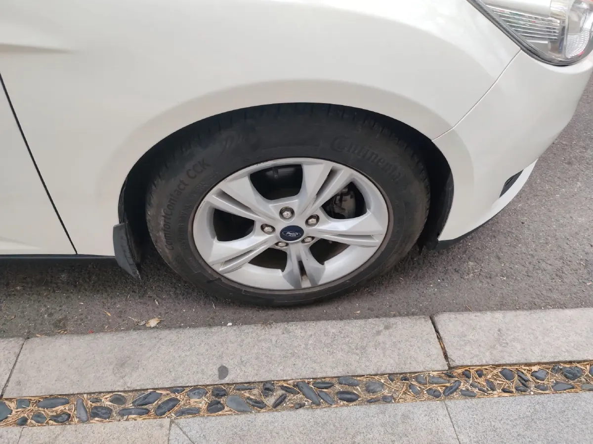 2017 Ford Focus 1.6L 125HP L4 6DCT,autocango,china used car exporter,china ev exporter,chinese used car exporter,chinese used ev exporter