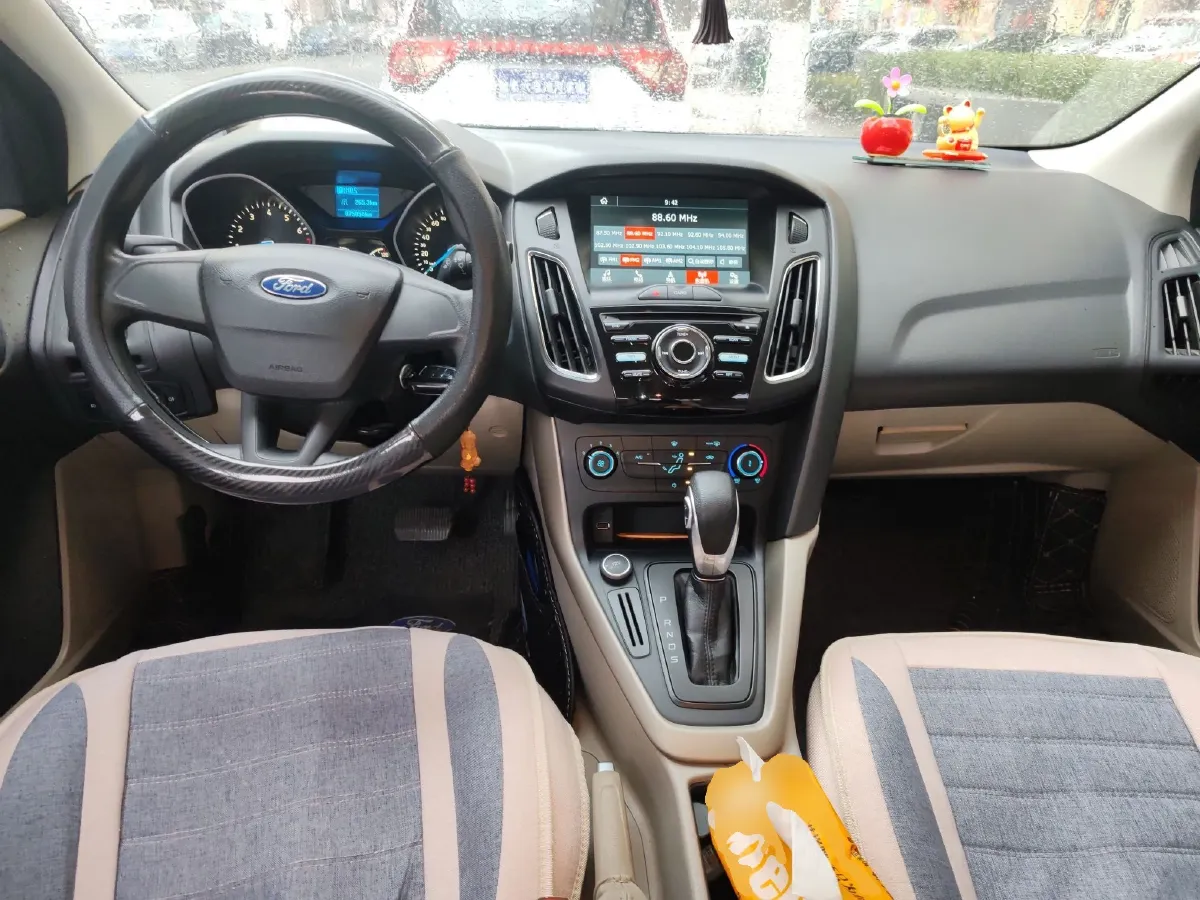 2017 Ford Focus 1.6L 125HP L4 6DCT,autocango,china used car exporter,china ev exporter,chinese used car exporter,chinese used ev exporter