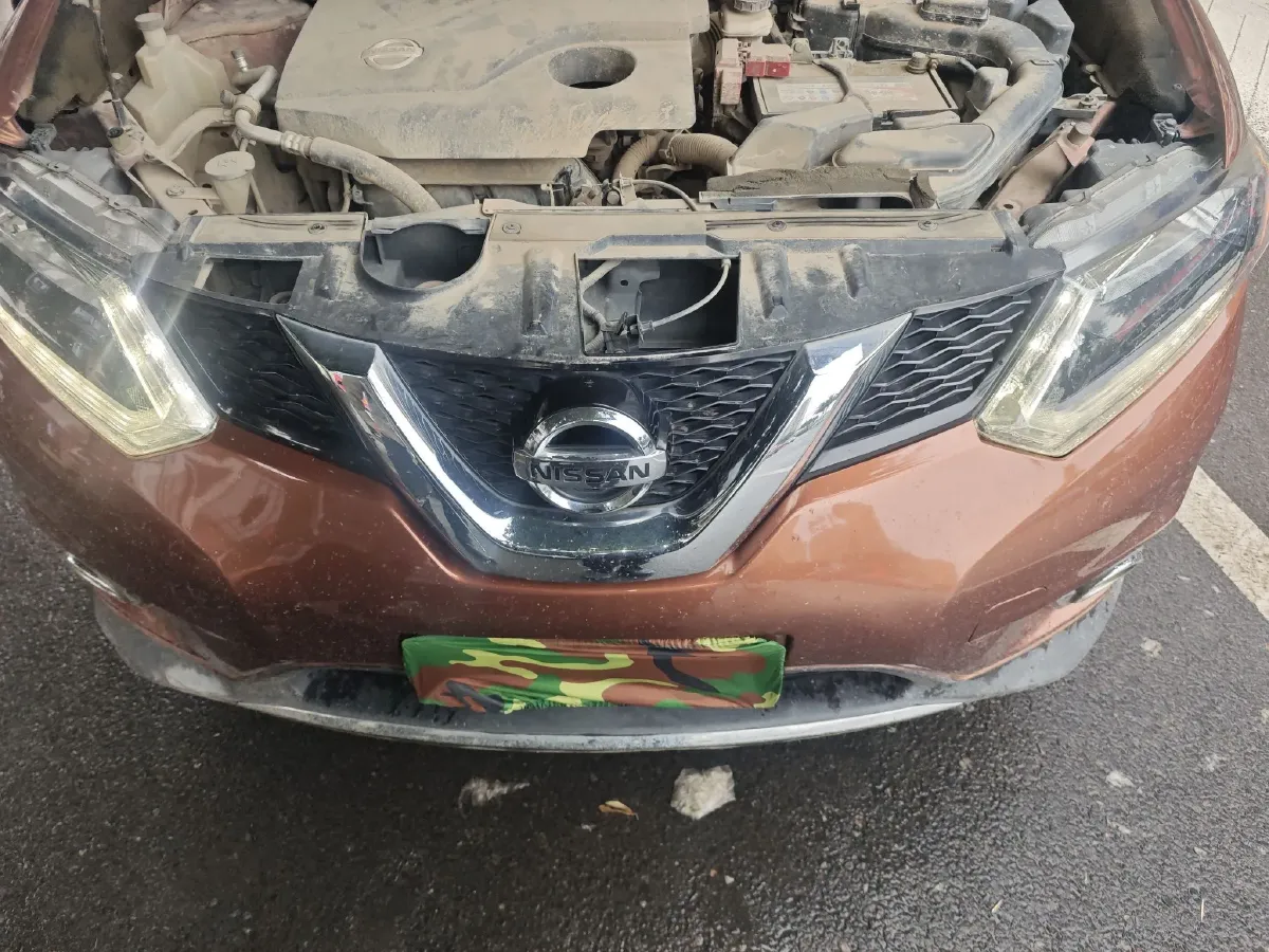 2014 Nissan X-Trail 2.0L 150HP L4 CVT,autocango,china used car exporter,china ev exporter,chinese used car exporter,chinese used ev exporter