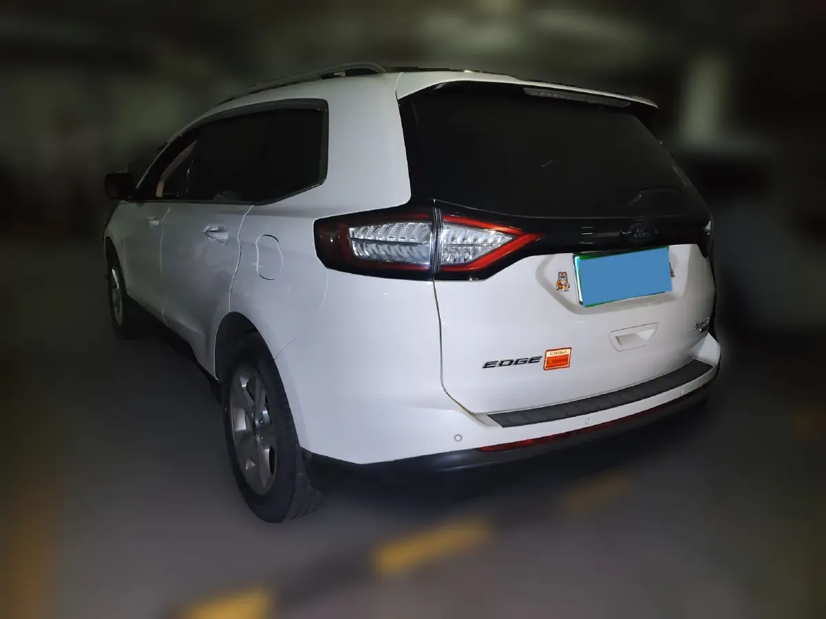 2018 Ford Edge 2.0T 245HP L4 6AT,autocango,china used car exporter,china ev exporter,chinese used car exporter,chinese used ev exporter