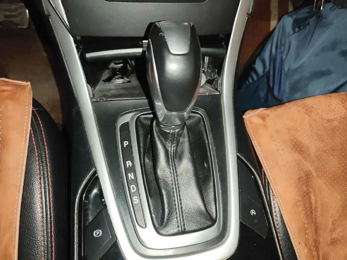 2018 Ford Edge 2.0T 245HP L4 6AT,autocango,china used car exporter,china ev exporter,chinese used car exporter,chinese used ev exporter