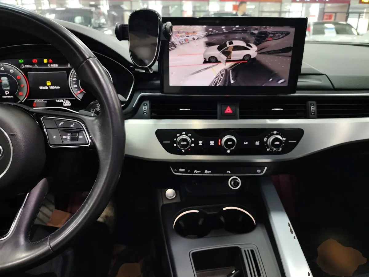 2024 Audi A4L 2.0T 190HP L4 7DCT,autocango,china used car exporter,china ev exporter,chinese used car exporter,chinese used ev exporter