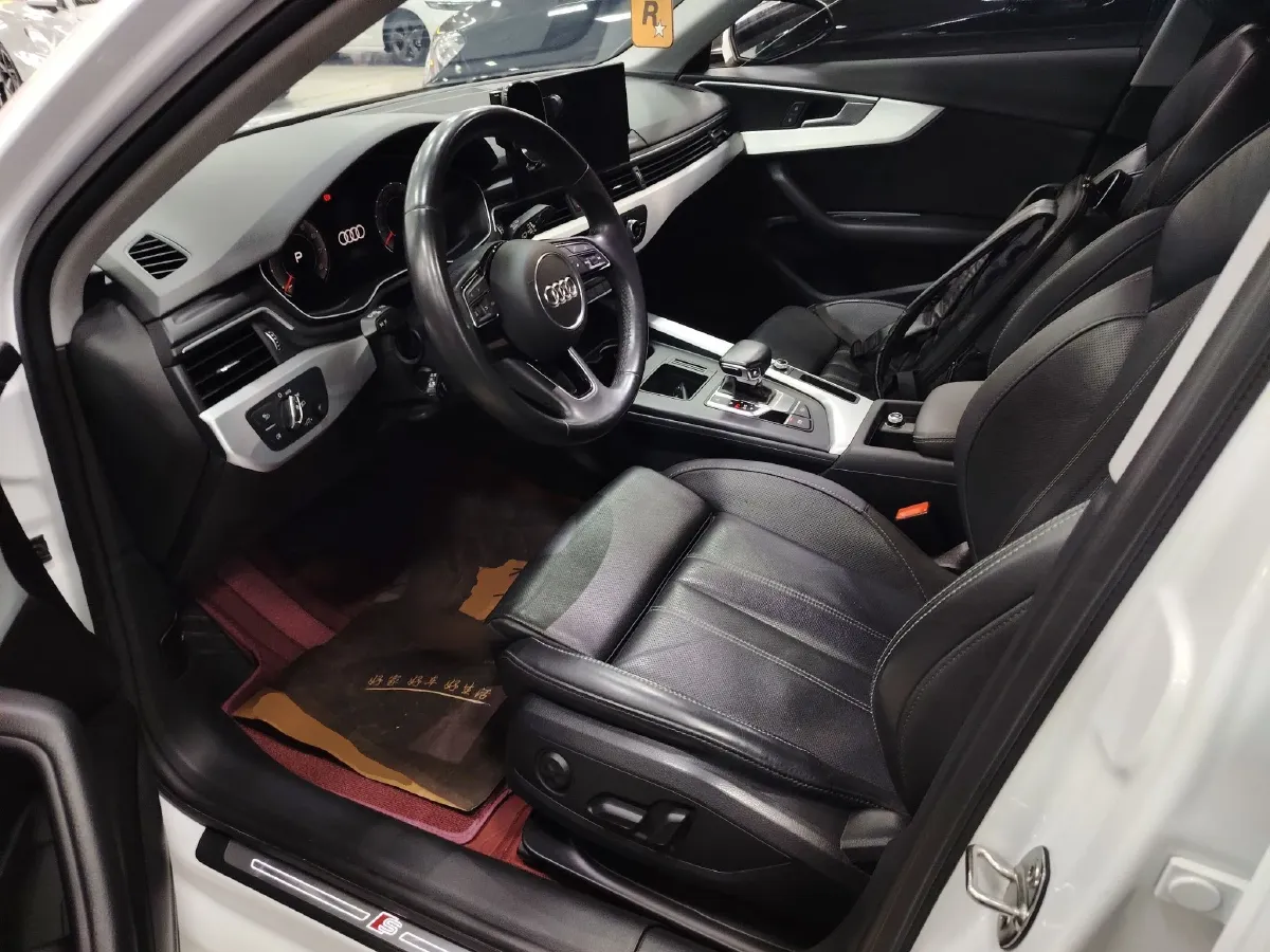 2024 Audi A4L 2.0T 190HP L4 7DCT,autocango,china used car exporter,china ev exporter,chinese used car exporter,chinese used ev exporter