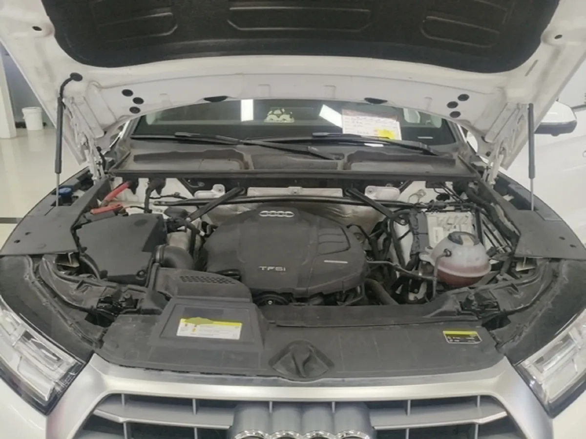 2020 Audi Q5L 2.0T 252HP L4 7DCT,autocango,china used car exporter,china ev exporter,chinese used car exporter,chinese used ev exporter