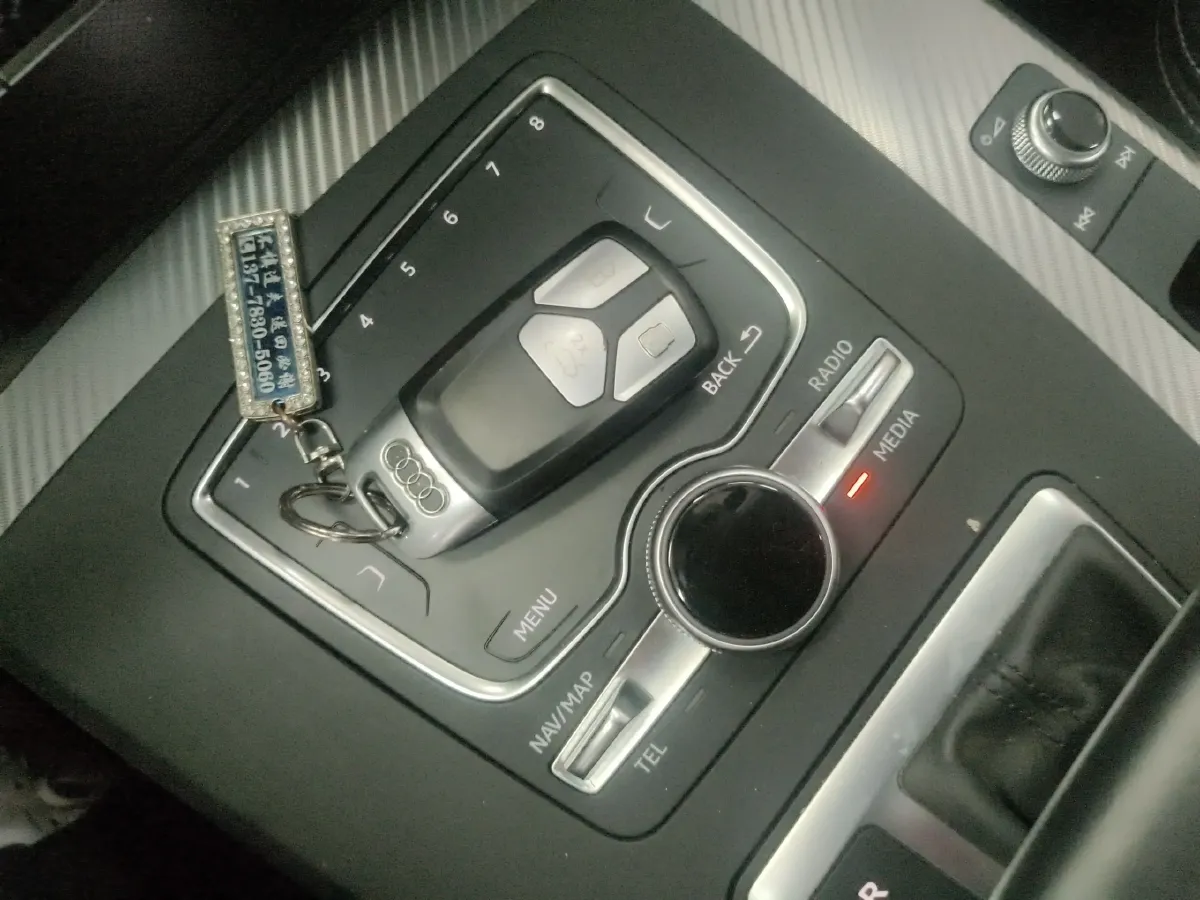 2020 Audi Q5L 2.0T 252HP L4 7DCT,autocango,china used car exporter,china ev exporter,chinese used car exporter,chinese used ev exporter