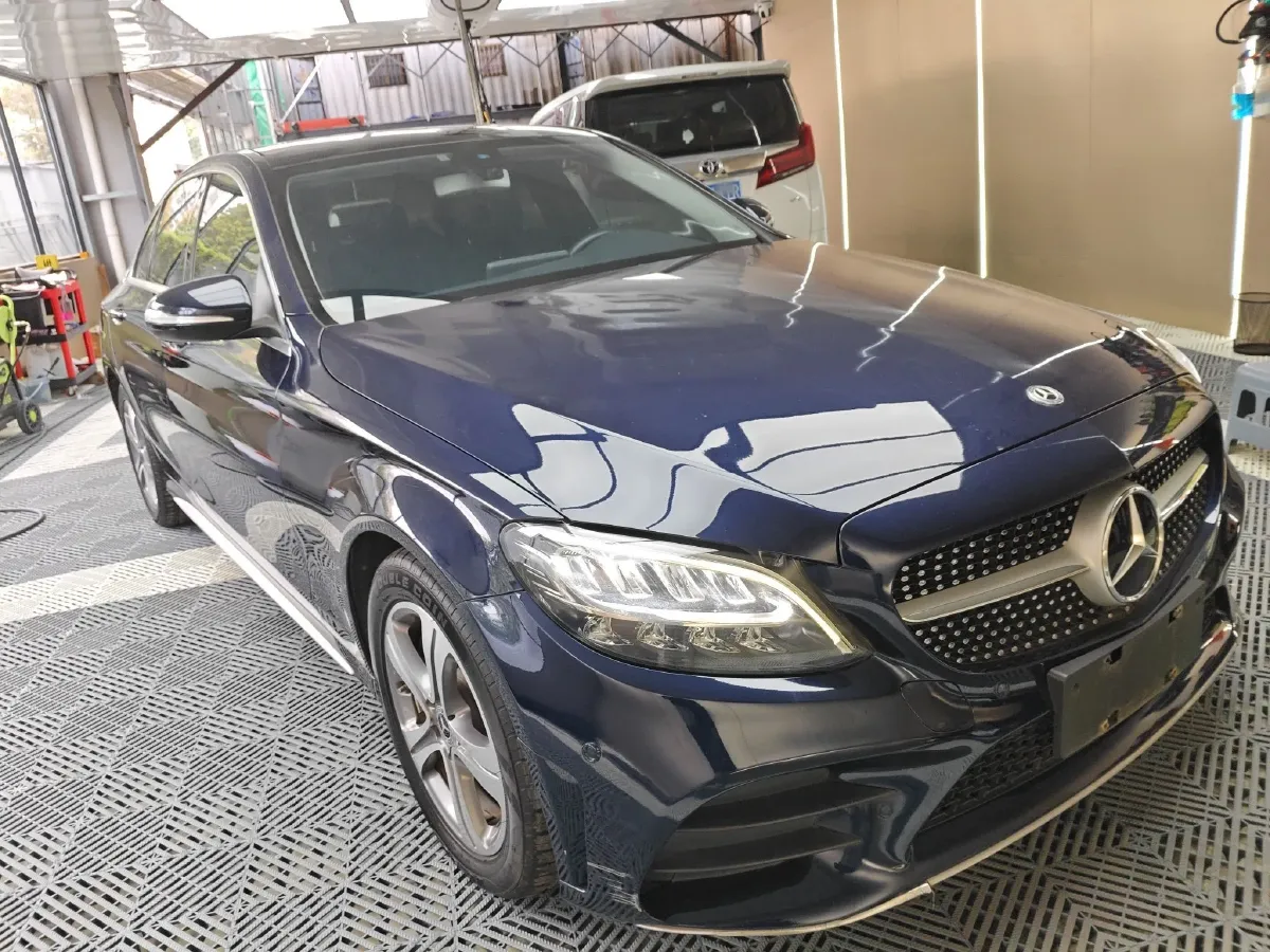 2020 Mercedes-Benz C Class 1.5T 184HP L4 9AT,autocango,china used car exporter,china ev exporter,chinese used car exporter,chinese used ev exporter