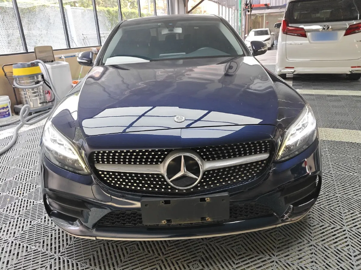 2020 Mercedes-Benz C Class 1.5T 184HP L4 9AT,autocango,china used car exporter,china ev exporter,chinese used car exporter,chinese used ev exporter