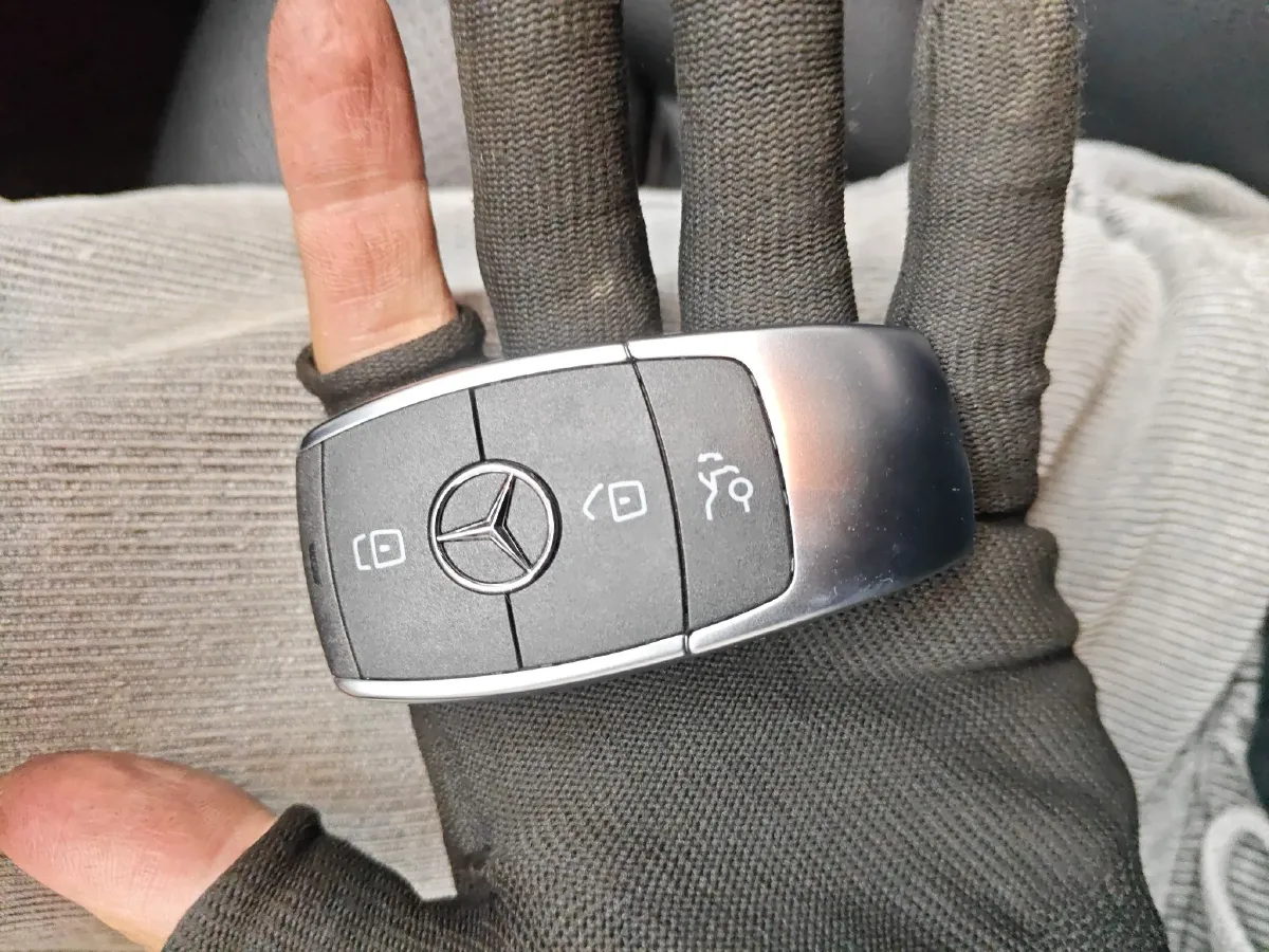 2020 Mercedes-Benz C Class 1.5T 184HP L4 9AT,autocango,china used car exporter,china ev exporter,chinese used car exporter,chinese used ev exporter