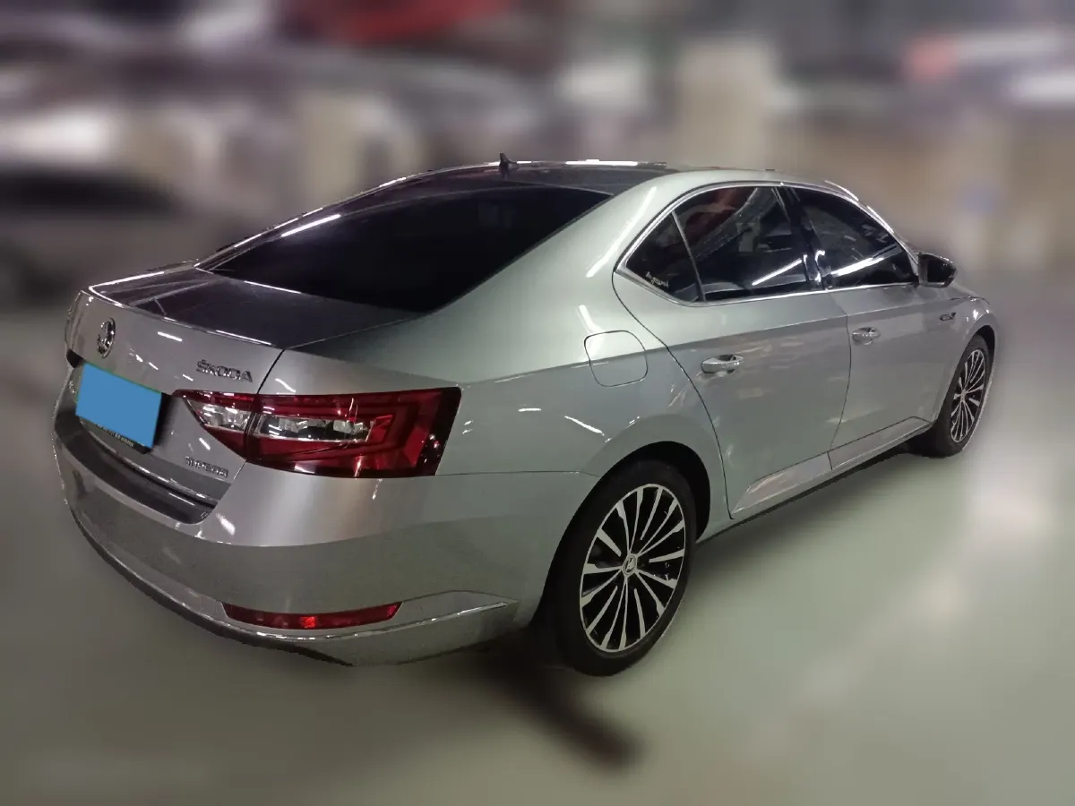 2016 Skoda Superb 1.8T 180HP L4 7DCT,autocango,china used car exporter,china ev exporter,chinese used car exporter,chinese used ev exporter