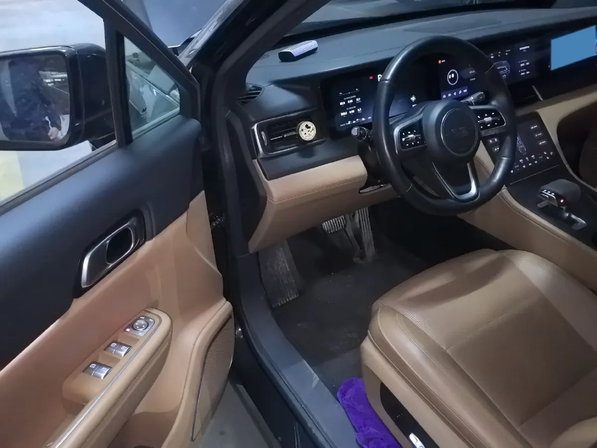 2021 Li ONE Range Extended 131HP REEV 40.5KWH,autocango,china used car exporter,china ev exporter,chinese used car exporter,chinese used ev exporter